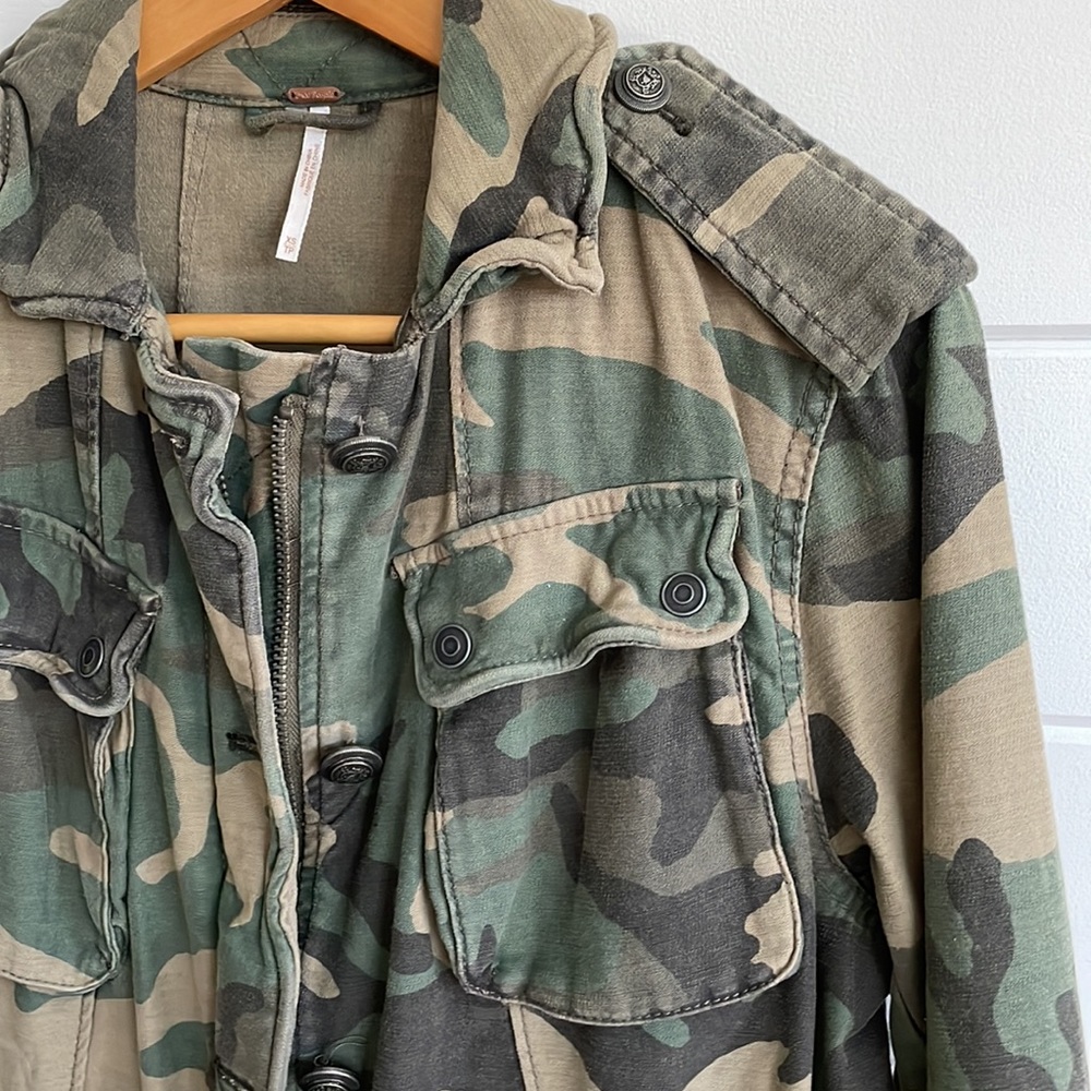 Free People XS Green Camo Jacket